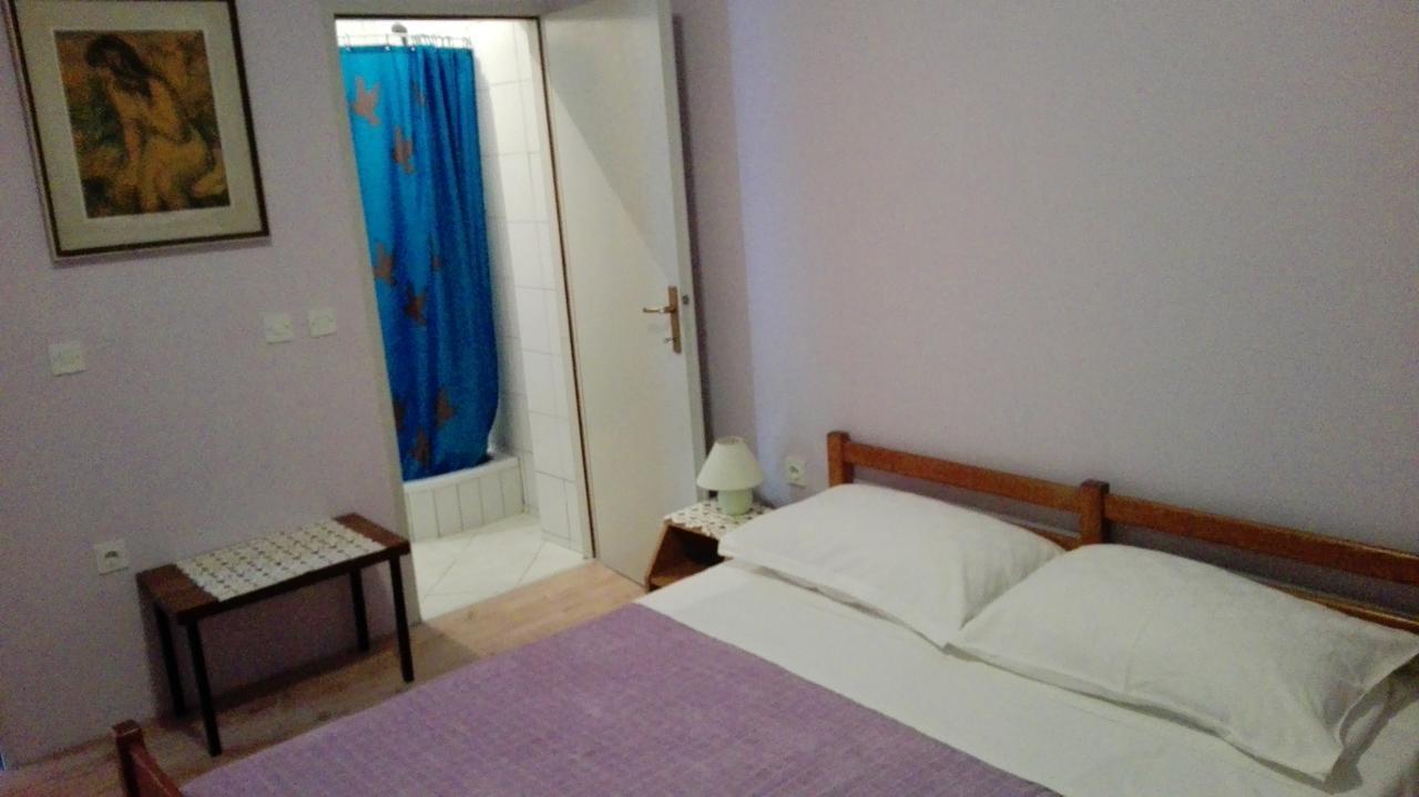 Apartments Angela ビオグラード・ナ・モル エクステリア 写真